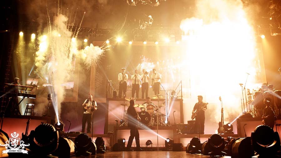 johnny reid, pyro, special effects, tour, fire it up, touring effects, tour pyro, pyrotechnics