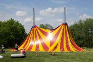 circus tent, circus rigging, circus tent raising, circus tent erection, circus, circus orange, circustentforrent.com, circus tent for rent, tent, rigging
