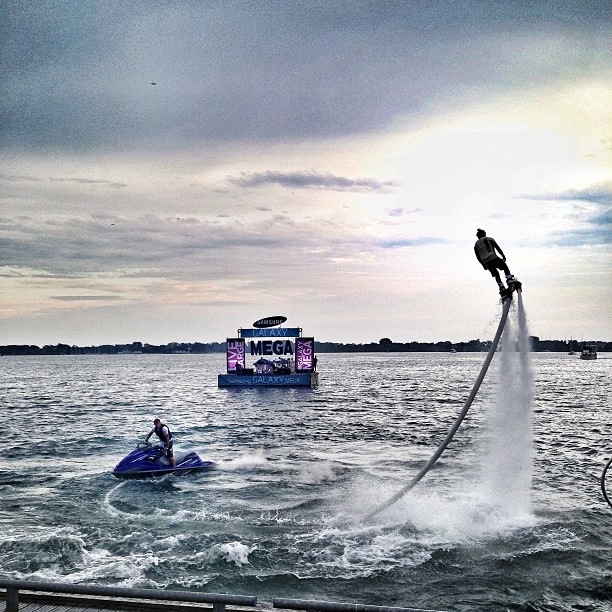 SAMSUNG MEGA WATER STUNT W/ FLYBOARD WATER JET PACK